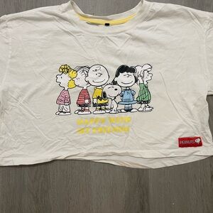 No problem brand cropped Tshirt with peanuts characters.